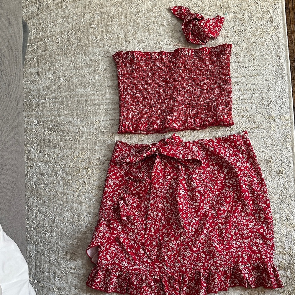 Red Floral three Piece Skirt